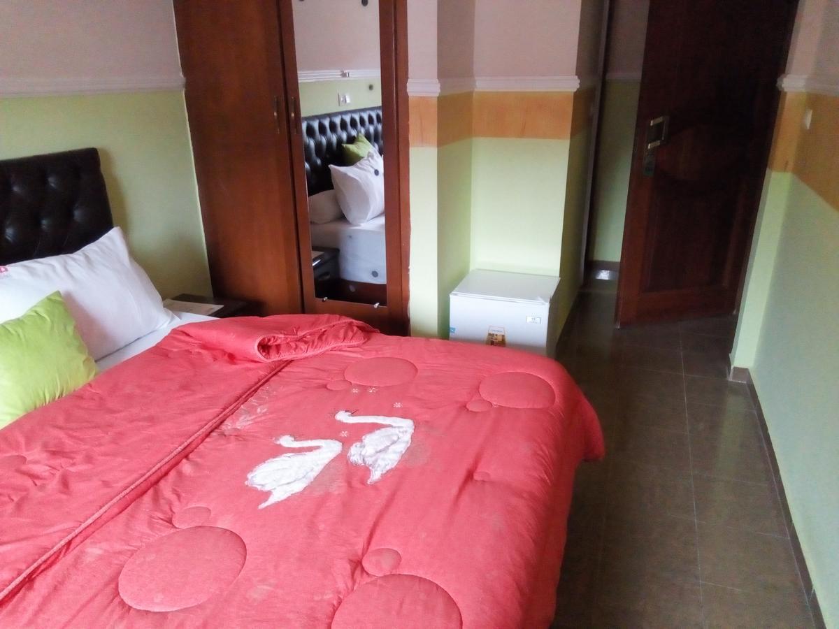 Liza Hotel Yaoundé Exteriér fotografie